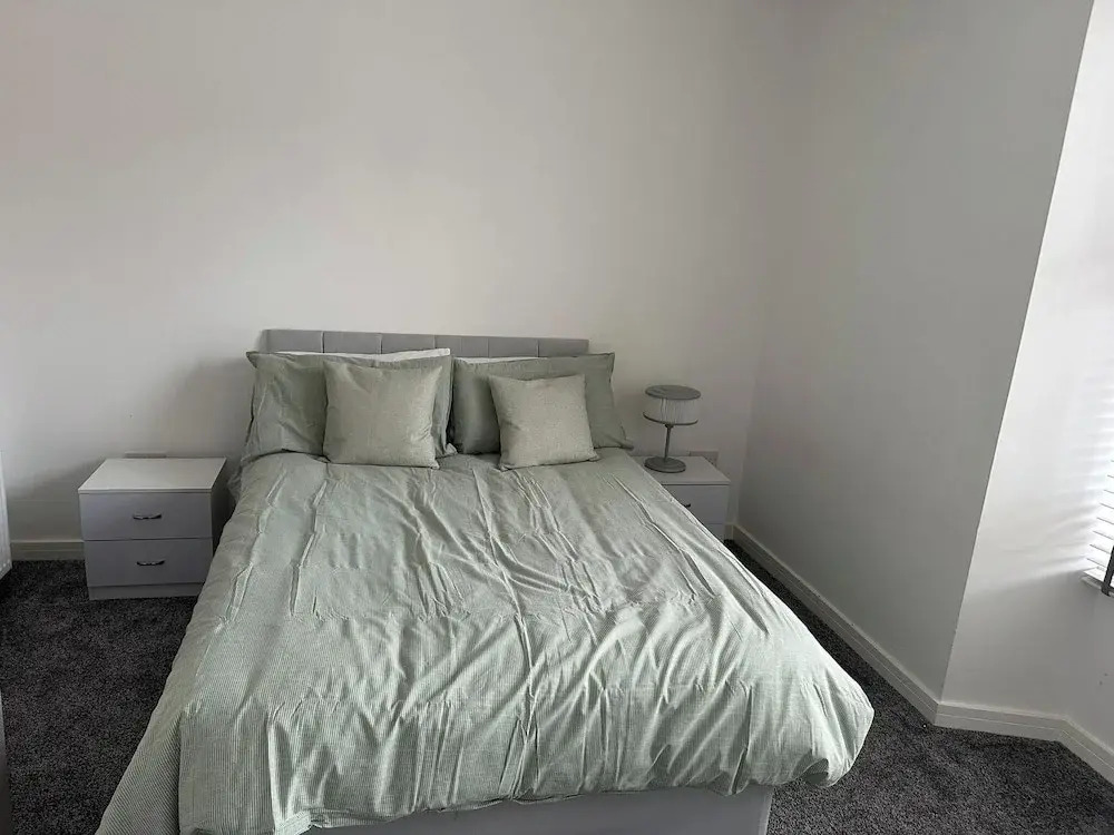Central 3-bed Seaside Apartment - Sleeps 5