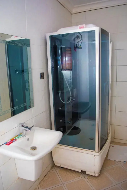 Ai-Royal Hotel & Suites