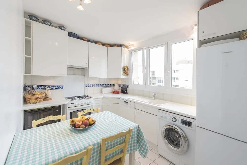 Apartment near Pont de Grenelle