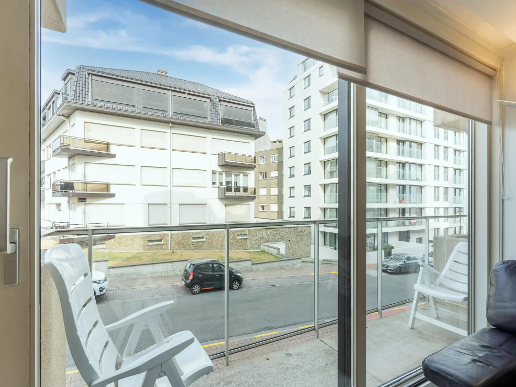 Apartment in Knoke Near the Beach