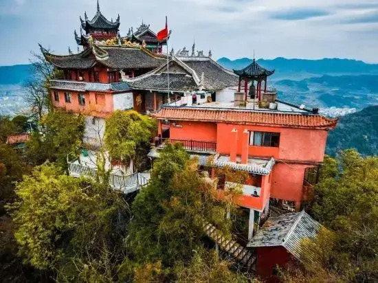 Wusheng Yisu (Yunfeng Tunbao Scenic Area)