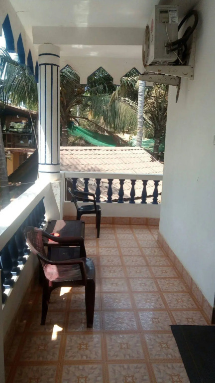Shiva Ashvem Hotel