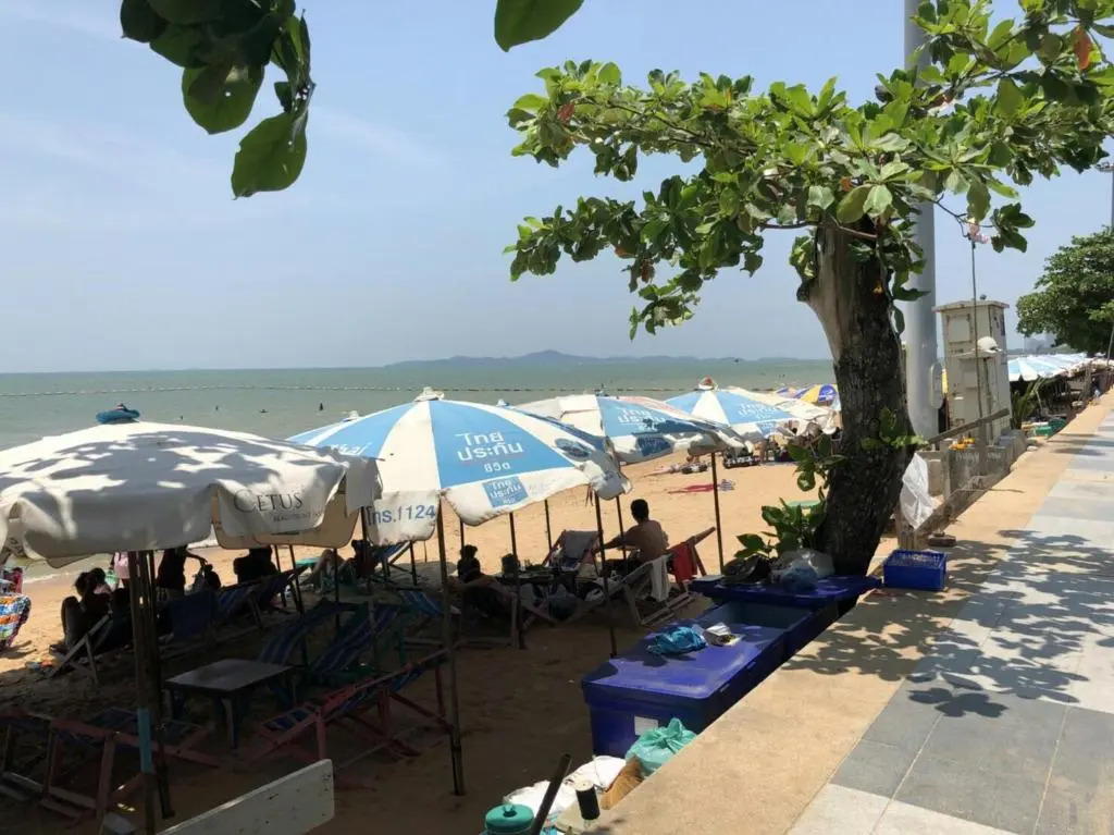 Kuno - 2Br, Beachfront Jomtien
