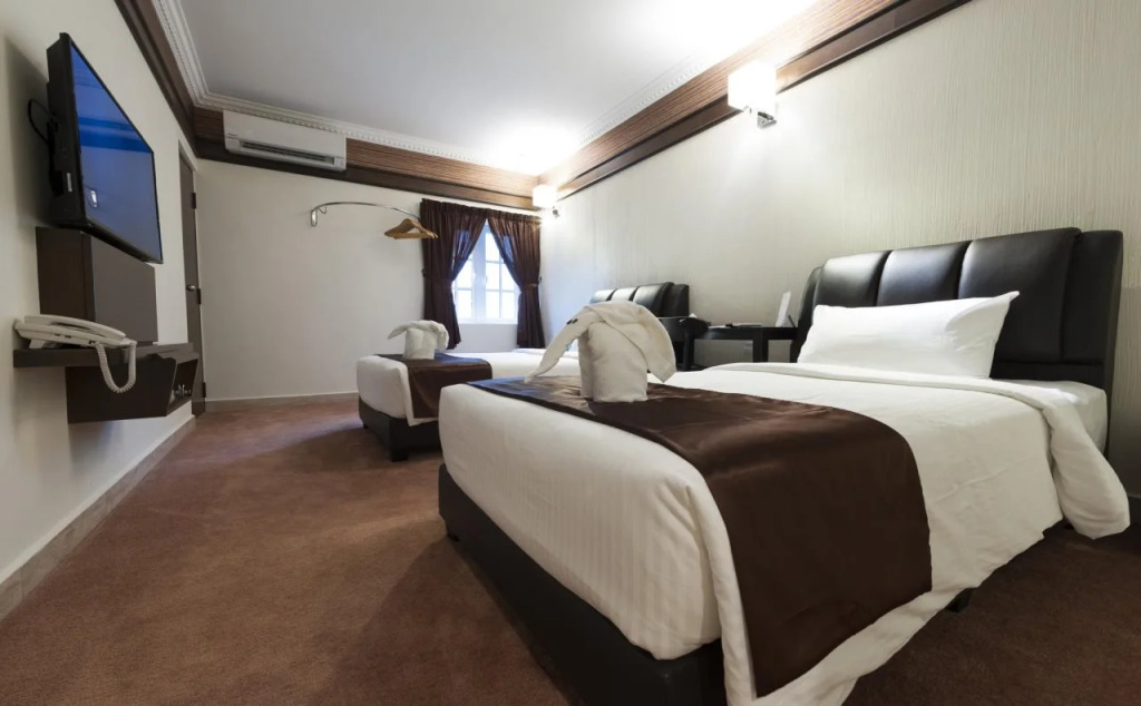 Seriental Hotel I check in 3pm-11pm only