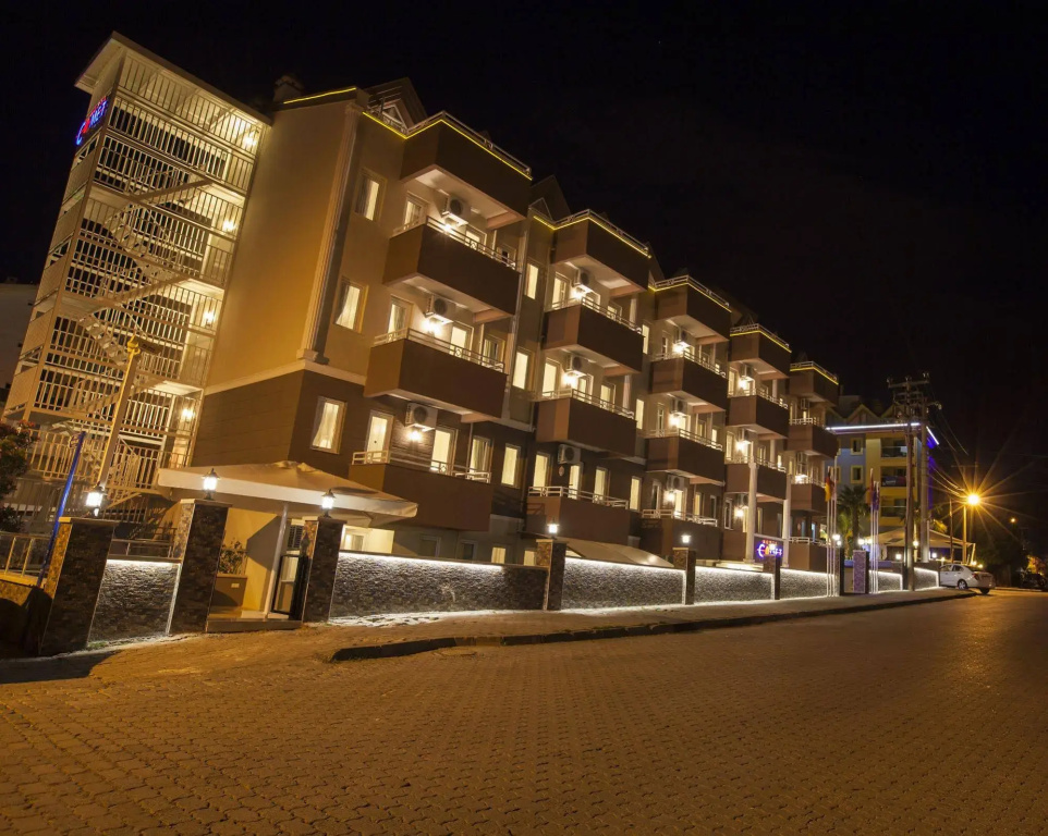 Comet De Luxe Hotel