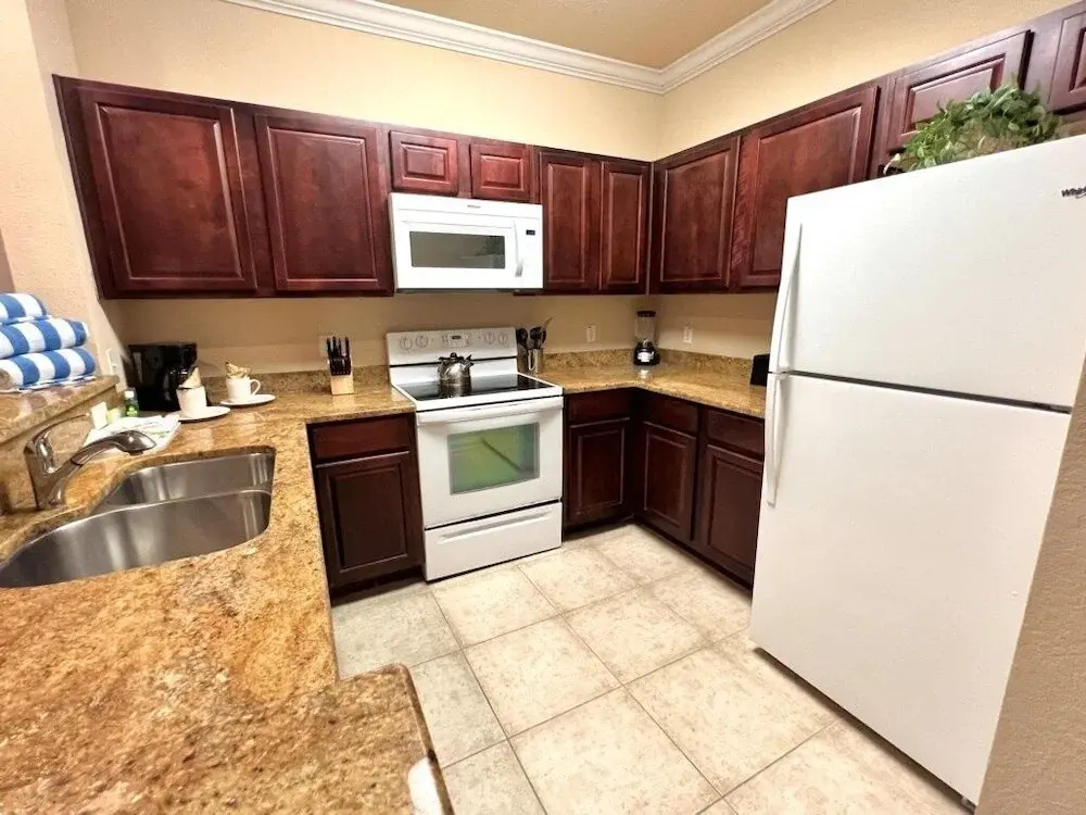Beautiful 2 Bed Condo In Tuscana Resort 2 Bedroom Home by RedAwning