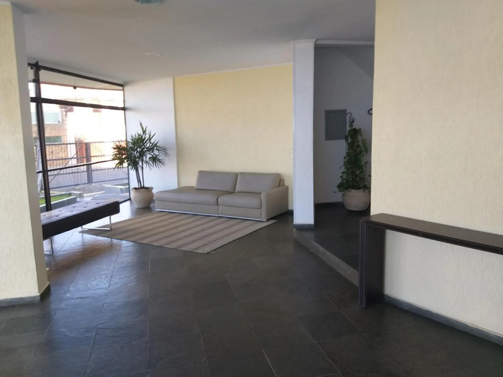 Apartamento na avenida da praia Martim de Sá com vista infinita pro mar em todos os cômodos.No 3o. quiosque próximo a prainha.Sinta-se na praia ouvindo o barulho das ondas e música dos quiosques.Com piscina adulto e infantil.