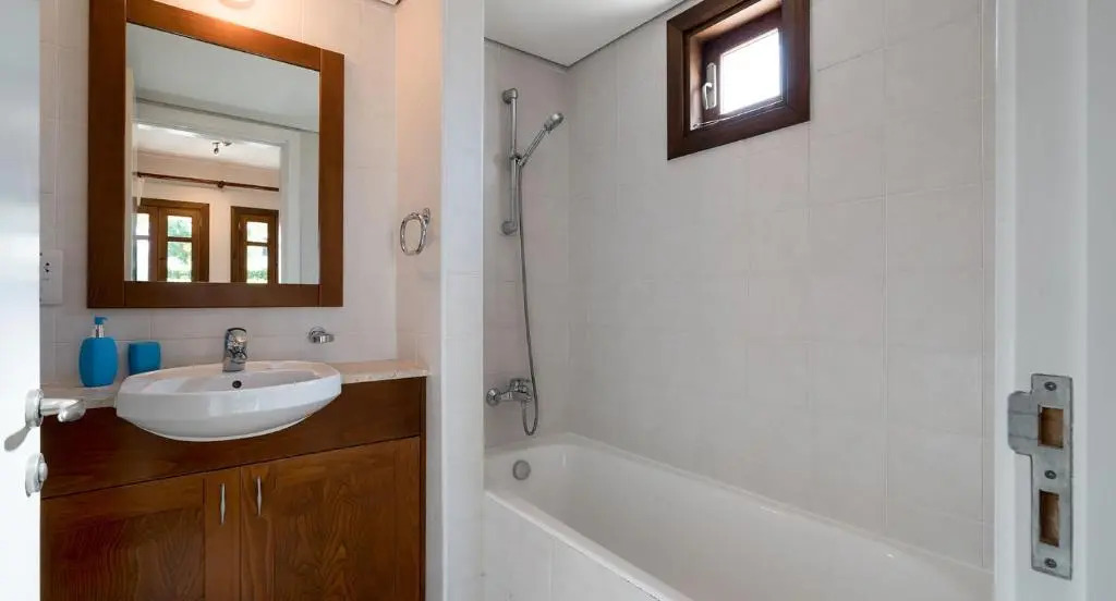 2 bedroom Apartment Helena with private garden, Aphrodite Hills Resort