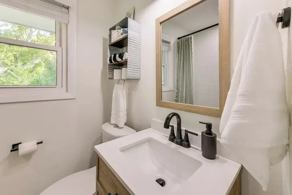 Walk to Dtwn Pine Mountain! Quiet Cottage w/ Yard
