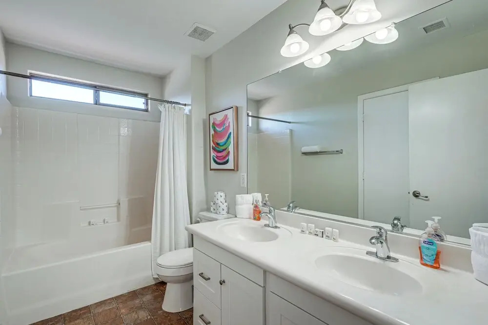 4 Mi to Surprise Stadium: West Valley Family Home
