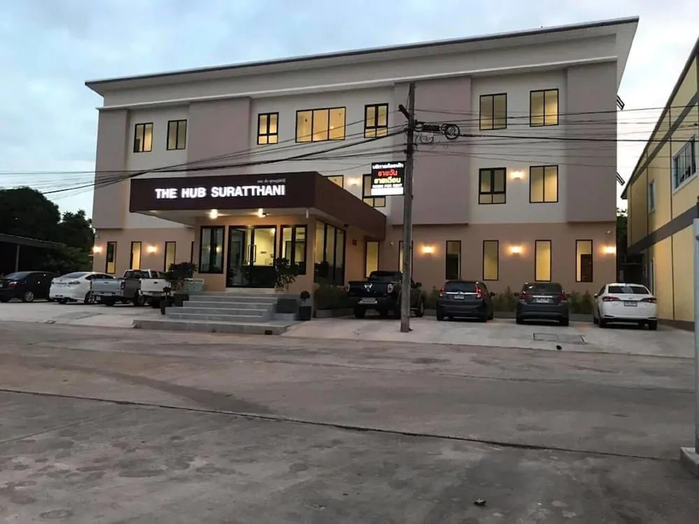 THE HUB SURATTHANl