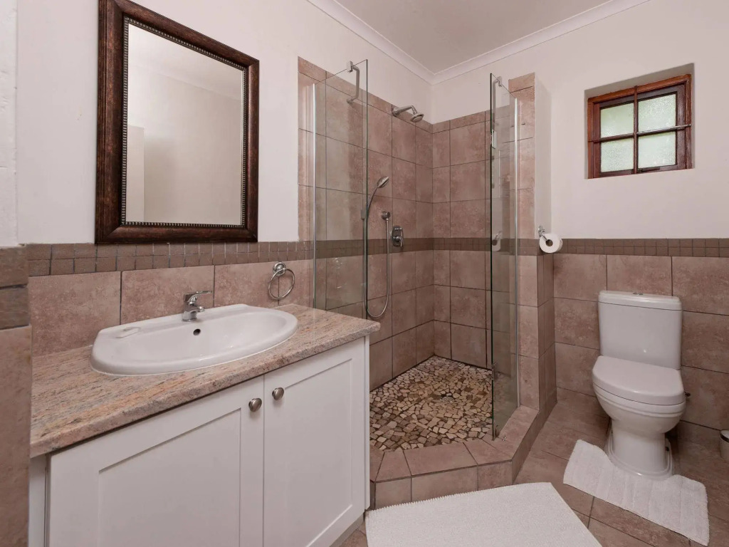 La Galiniere Guest Cottages