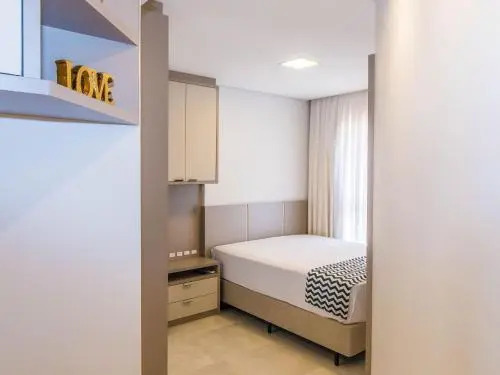 Ed. Porto Madero. Apartamento alto padrão próximo a Praia de Bombinhas!