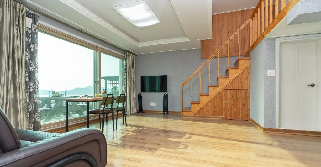 Yeosu Province Pension