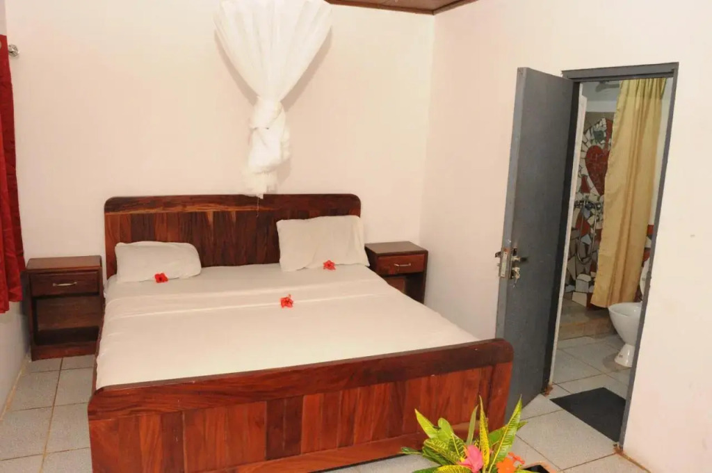 Leybato Beach Hotel