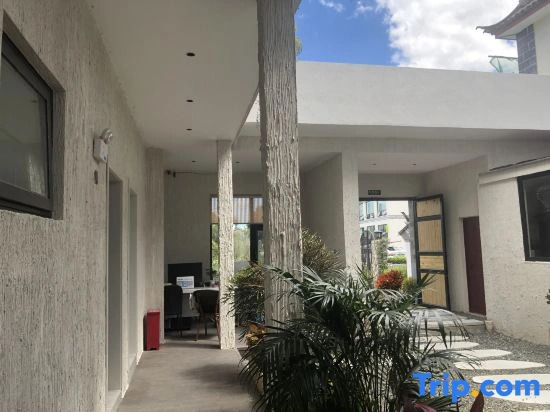 Dali Yunshuiyuebo Seaview Photography Boutique Hotel (Erhai Ecological Corridor Branch)