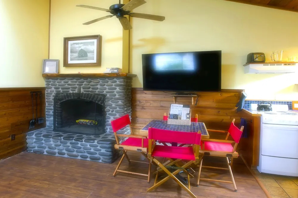 Hearthstone Inn