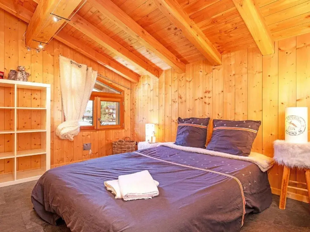 Chalet in Moulin With Sauna & Stunning Views