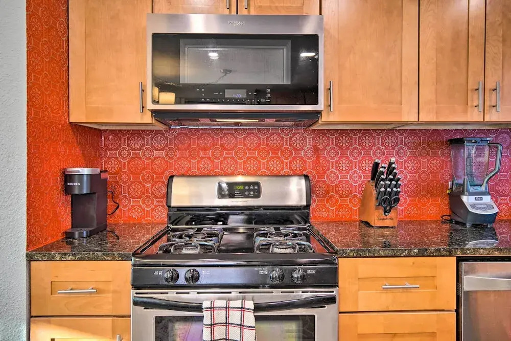 u003c 1 Mi to Empower Field: Denver Vacation Rental