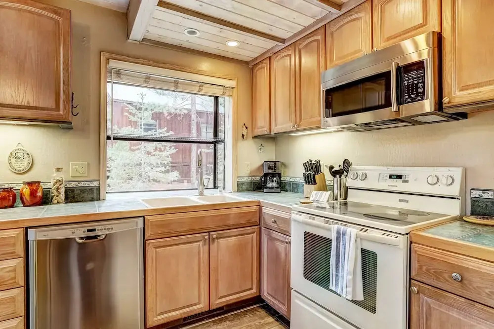 Serenity at Tahoe Donner | Peaceful, Close to Ski & Lake