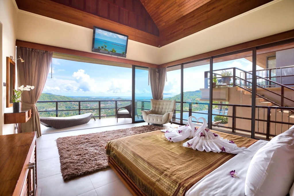 Grand Vista