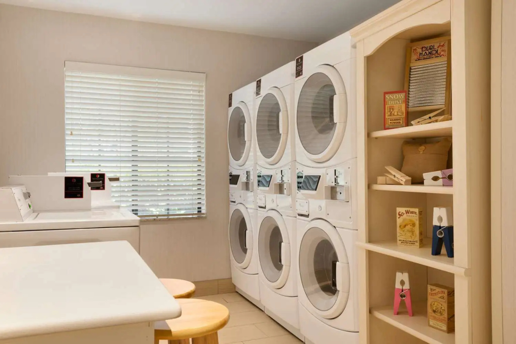Homewood Suites Jacksonville Deerwood Park