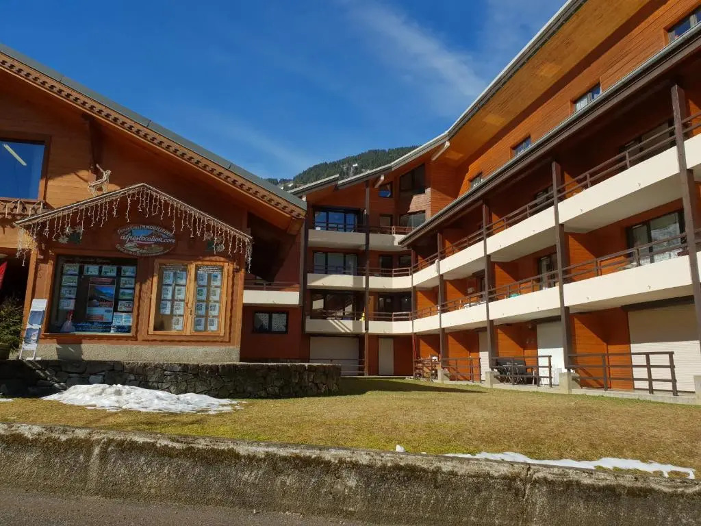 APPARTEMENT DUPLEX SPACIEUX - SAINT JEAN D'AULPS STATION - PIED DES PISTES - 9 Personnes - RELAIS D13
