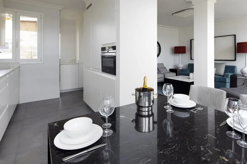 Playa de la Concha 7 Apartment by FeelFree Rentals