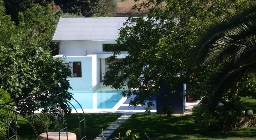 Dependance in villa