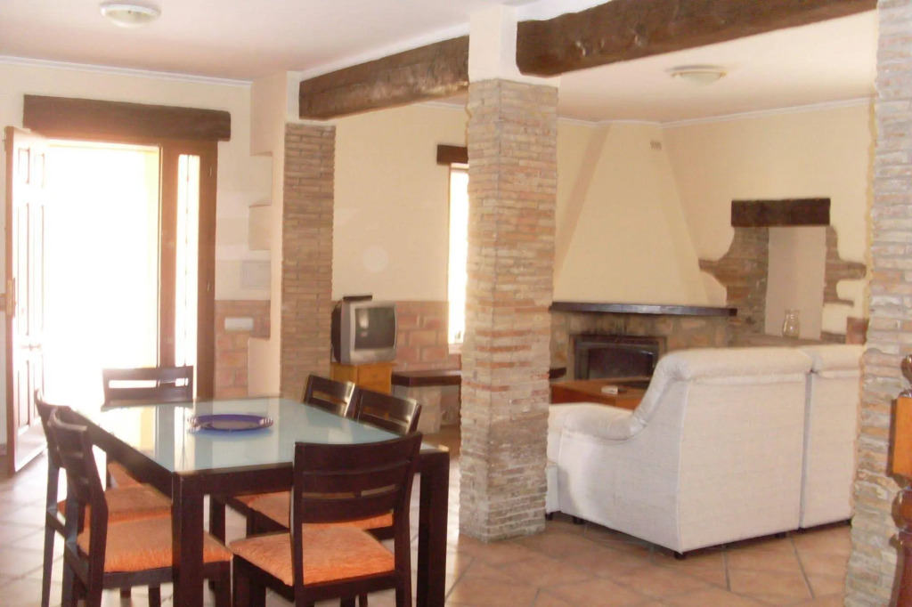 Villa Almendros