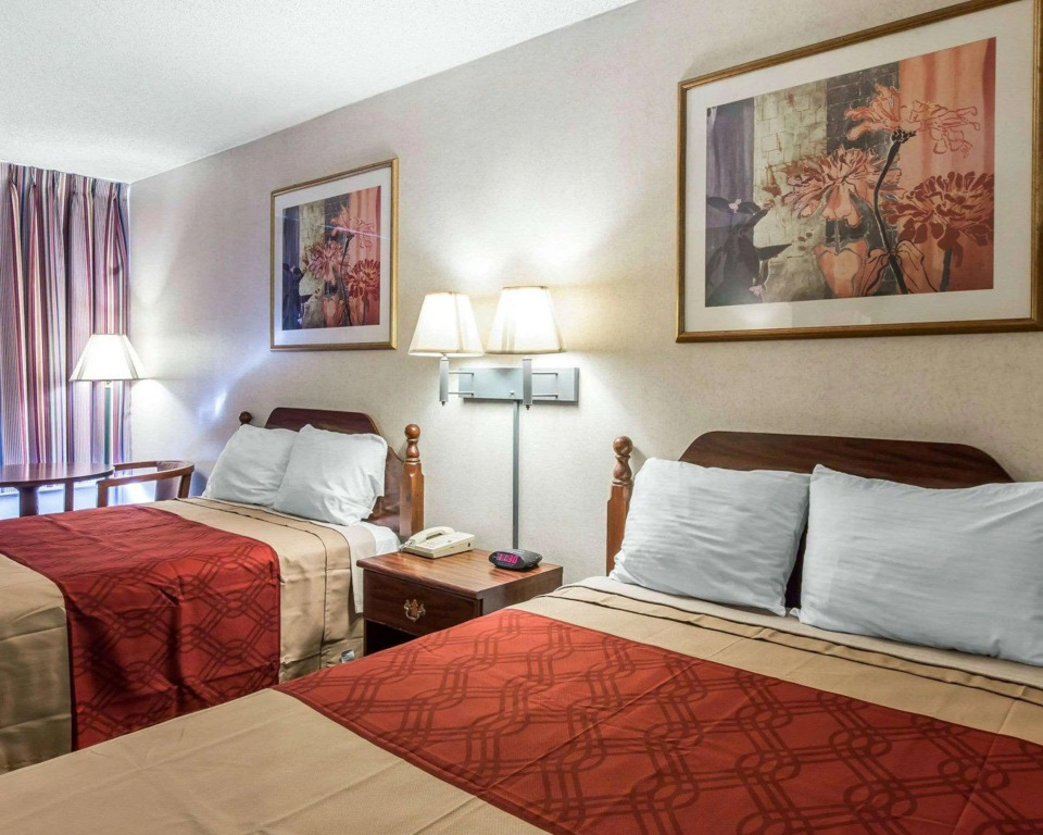 Econo Lodge Calhoun South