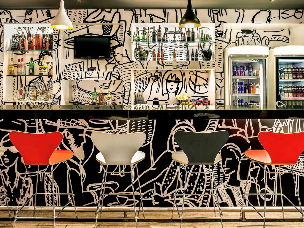 ibis Macae