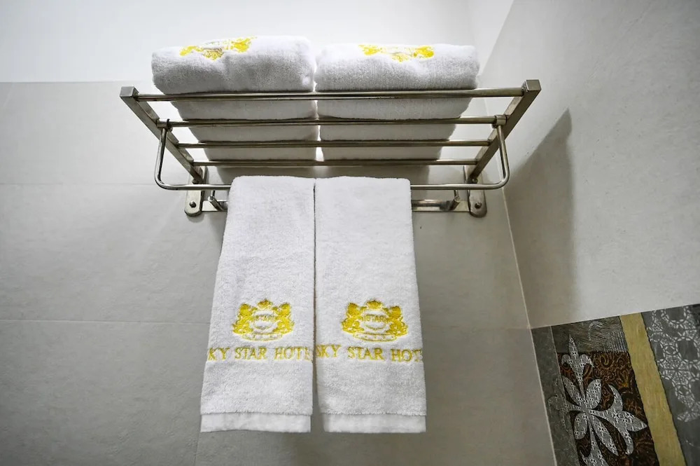 Sky Star Hotel Go Vap