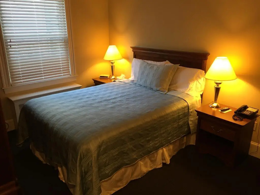 The Winthrop Arms Hotel And Restaurant