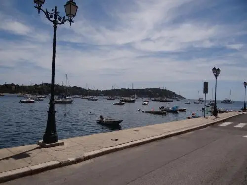 Les Pieds Dans L´eau