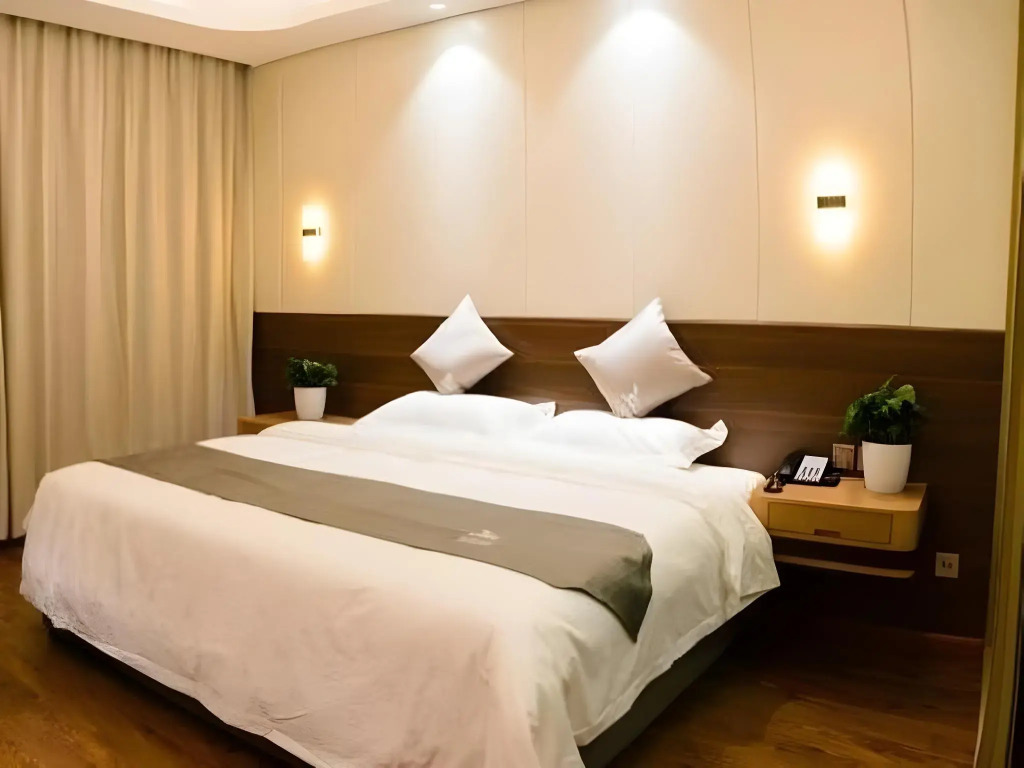 GreenTree Eastern Rizhao High Speed Railway Station Hotel