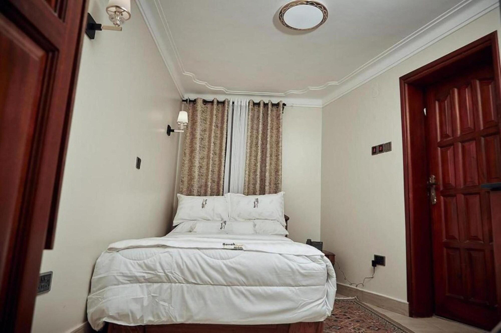 Bavah Airport Hotel