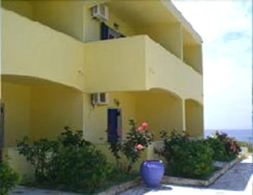 Ammes Apartments