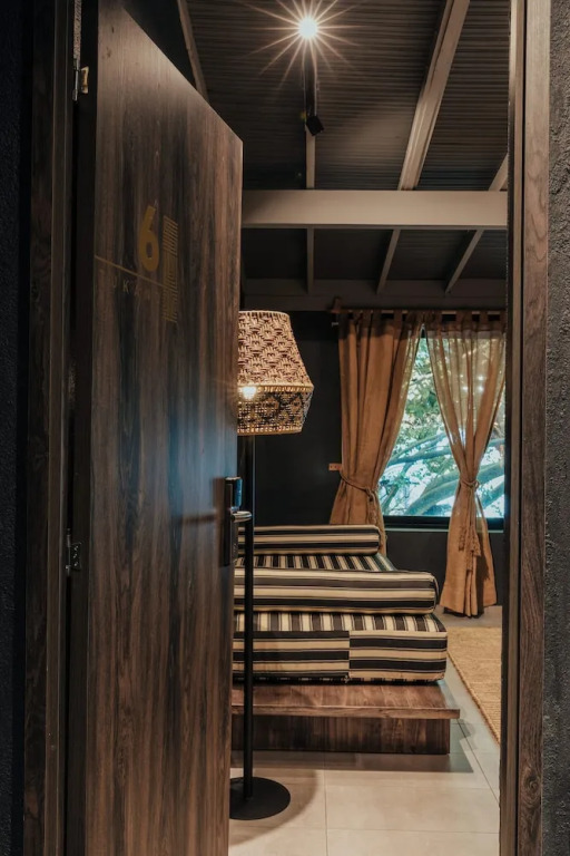 Sui Posada Boutique