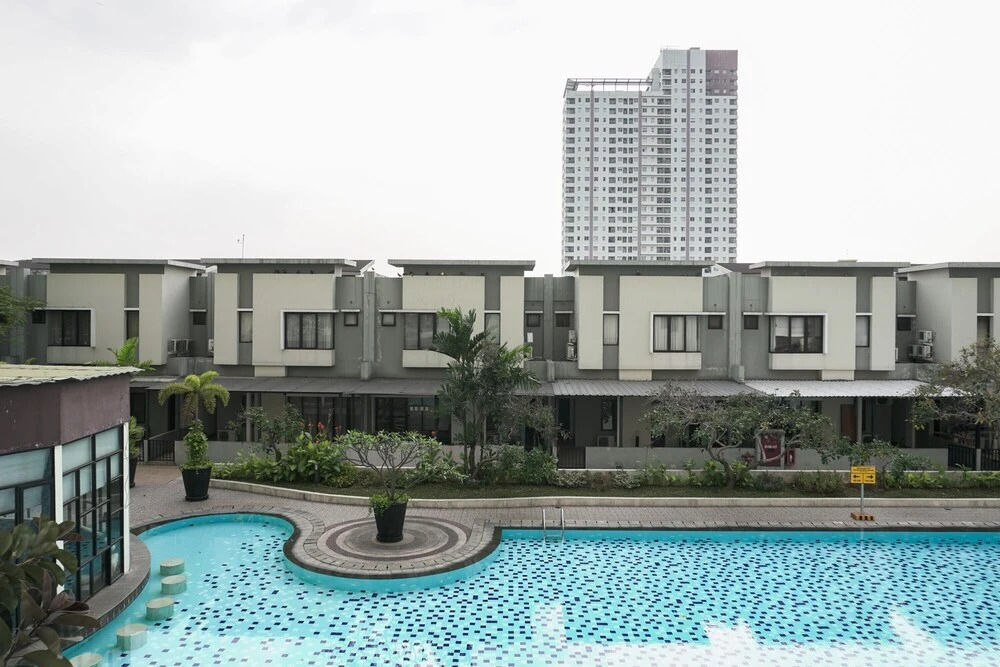 The Convenient 2br Apartment at Jakarta Residence