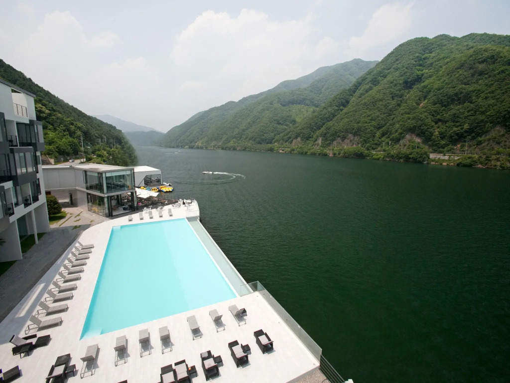 Casa 32 Resort