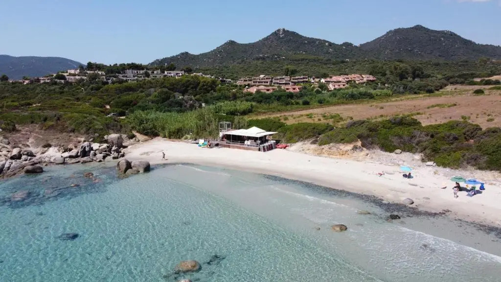 Villetta capo schiera 100 m dal mare