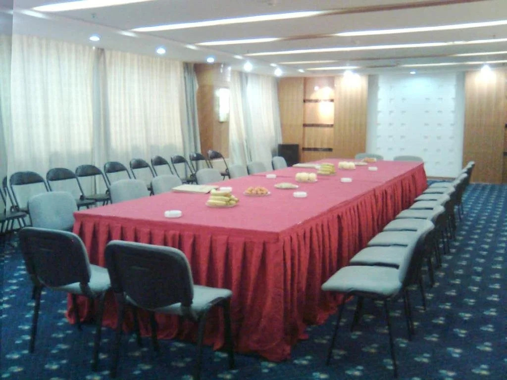 Jinhe Hotel