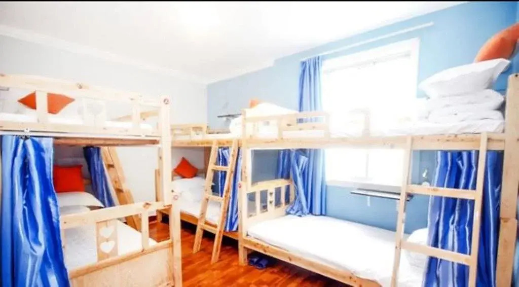 Zhuangse Chengdu Youth Hostel