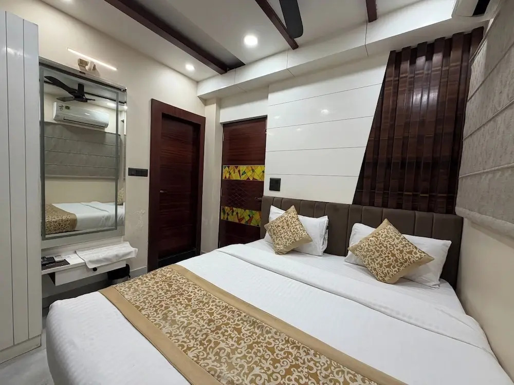 Hotel Divyanshi Inn
