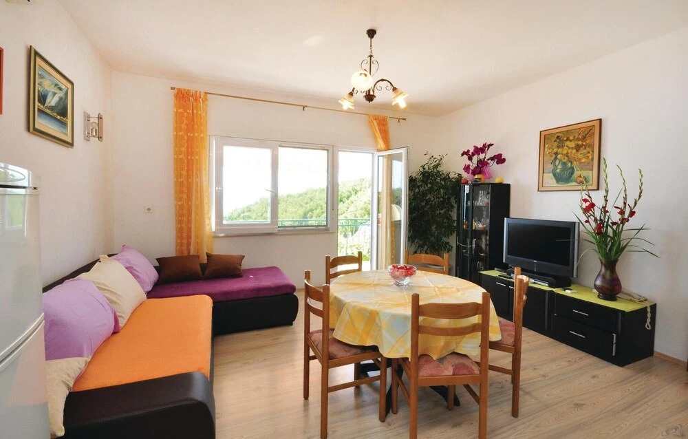 Beautiful Apartment in Lokva Rogoznica With 2 Bedrooms and Internet
