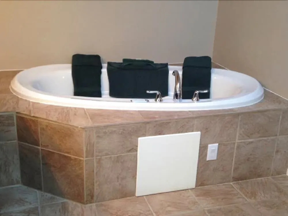 Misty Mountain Inn & Suites