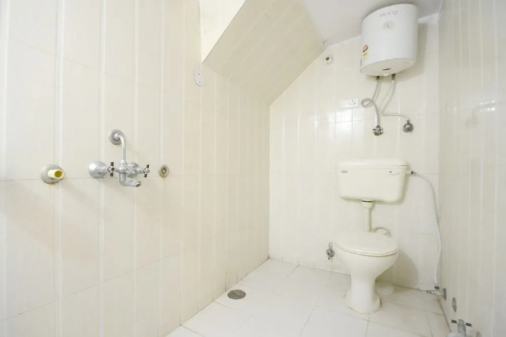 OYO 19035 Hotel Satkar