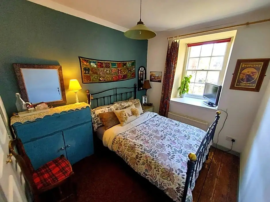 Dean Village Cottage