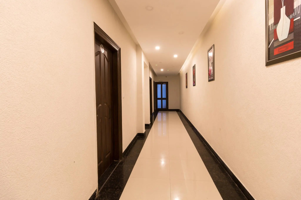Hotel Seven Oaks